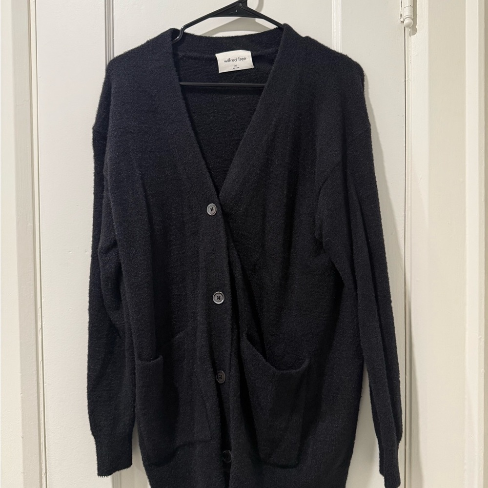 Wilfred/Aritzia Button-Up Oversized Cardigan